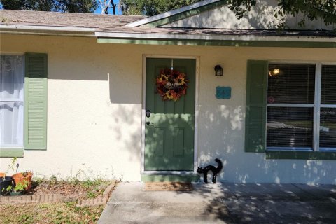 House in Orange City, Florida 4 bedrooms, 149.39 sq.m. № 1565885 - photo 2