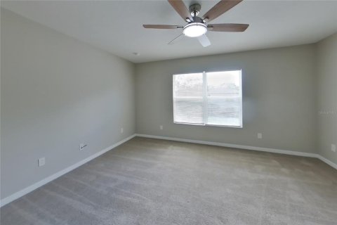 House in Winter Garden, Florida 4 bedrooms, 149.2 sq.m. № 2220093 - photo 5