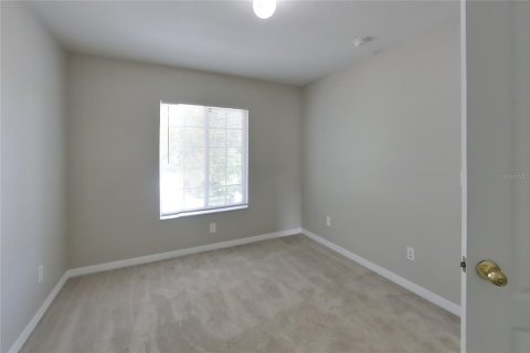 House in Winter Garden, Florida 4 bedrooms, 149.2 sq.m. № 2220093 - photo 11