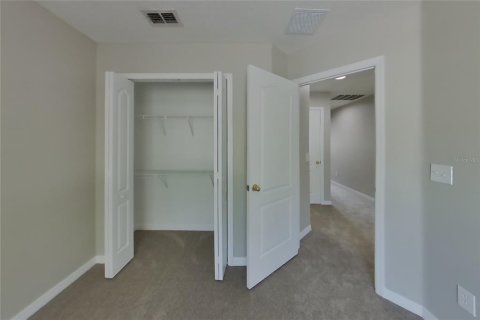 House in Winter Garden, Florida 4 bedrooms, 149.2 sq.m. № 2220093 - photo 9