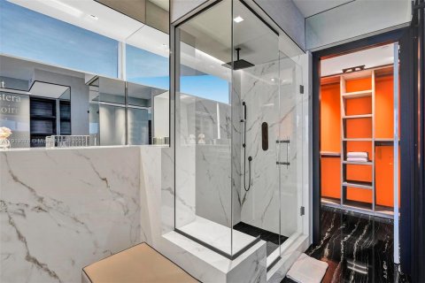 Condo in Sunny Isles Beach, Florida, 3 bedrooms № 1974295 - photo 6