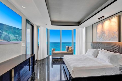 Condo in Sunny Isles Beach, Florida, 3 bedrooms № 1974295 - photo 4