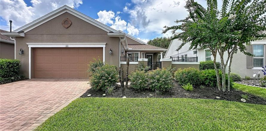 House in Groveland, Florida 2 bedrooms, 149.76 sq.m. № 2156971