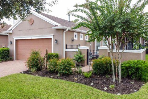 House in Groveland, Florida 2 bedrooms, 149.76 sq.m. № 2156971 - photo 2