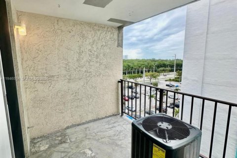 Снять в аренду кондоминиум в Норт-Майами-Бич, Флорида 1 спальня, 73.58м2, № 2003460 - фото 17