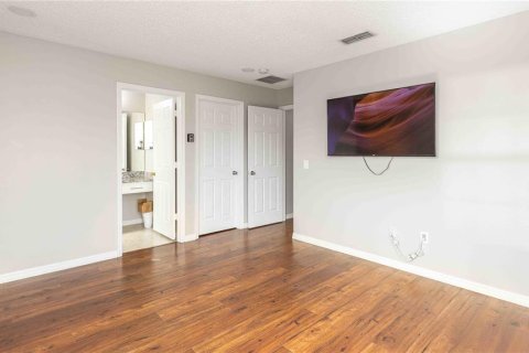 Casa en venta en Kissimmee, Florida, 8 dormitorios, 263.29 m2 № 1826960 - foto 21