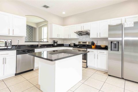 Casa en venta en Kissimmee, Florida, 8 dormitorios, 263.29 m2 № 1826960 - foto 6