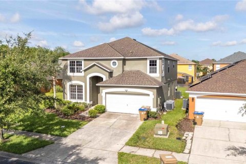Casa en venta en Kissimmee, Florida, 8 dormitorios, 263.29 m2 № 1826960 - foto 3