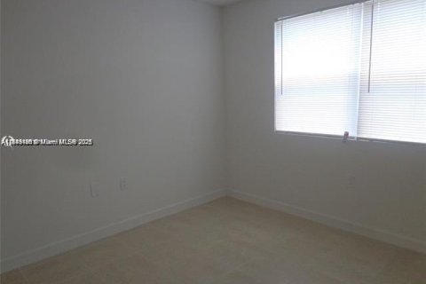 Condo in Miramar, Florida, 2 bedrooms  № 1836463 - photo 7