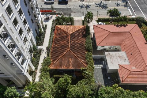 Casa en venta en Coral Gables, Florida, 2 dormitorios, 114.08 m2 № 1987080 - foto 19