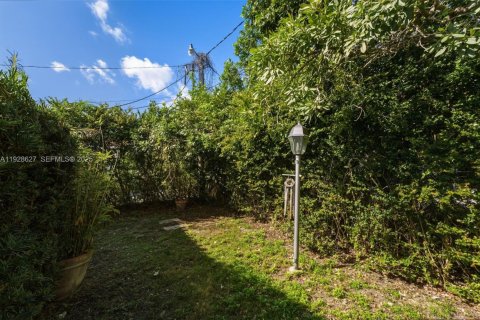 Casa en venta en Coral Gables, Florida, 2 dormitorios, 114.08 m2 № 1987080 - foto 7