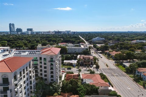 Casa en venta en Coral Gables, Florida, 2 dormitorios, 114.08 m2 № 1987080 - foto 18