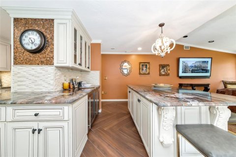 Villa ou maison à louer à Sarasota, Floride: 4 chambres, 280.84 m2 № 2406444 - photo 12