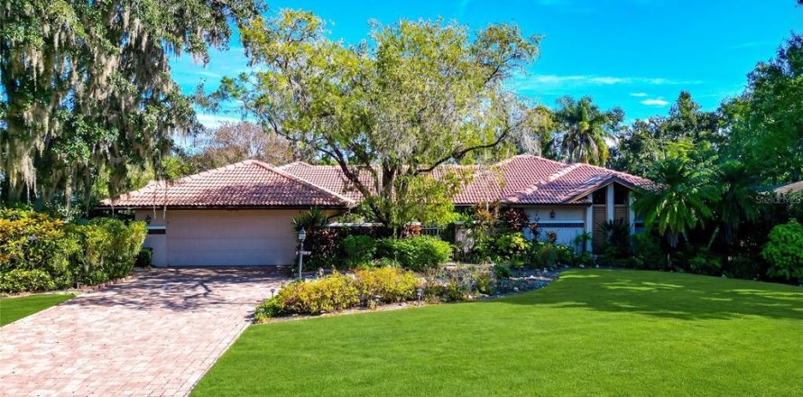 Villa ou maison à Sarasota, Floride 4 chambres, 280.84 m2 № 2406444