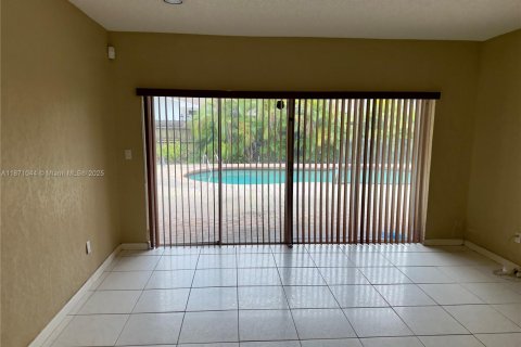 Купить виллу или дом в Майами, Флорида 4 спальни, 199.55м2, № 1980213 - фото 17