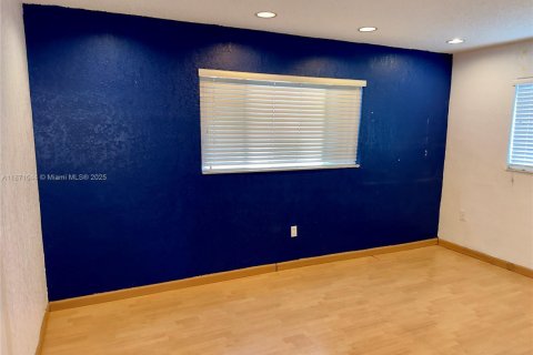 Купить виллу или дом в Майами, Флорида 4 спальни, 199.55м2, № 1980213 - фото 30