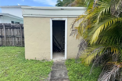 Купить виллу или дом в Майами, Флорида 4 спальни, 199.55м2, № 1980213 - фото 12