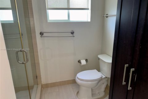 Купить виллу или дом в Майами, Флорида 4 спальни, 199.55м2, № 1980213 - фото 20