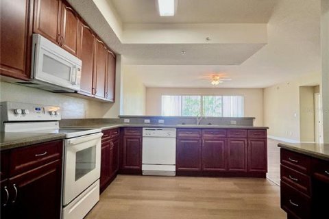 Condo in Orlando, Florida, 3 bedrooms  № 1851887 - photo 8