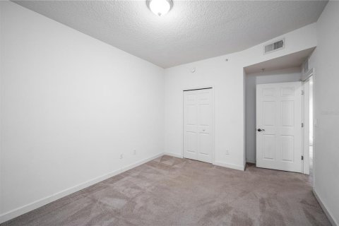 Condo in Orlando, Florida, 3 bedrooms  № 1851887 - photo 19