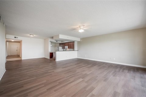 Condo in Orlando, Florida, 3 bedrooms  № 1851887 - photo 26