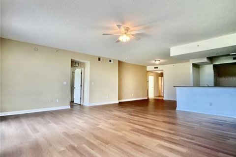 Condo in Orlando, Florida, 3 bedrooms  № 1851887 - photo 5
