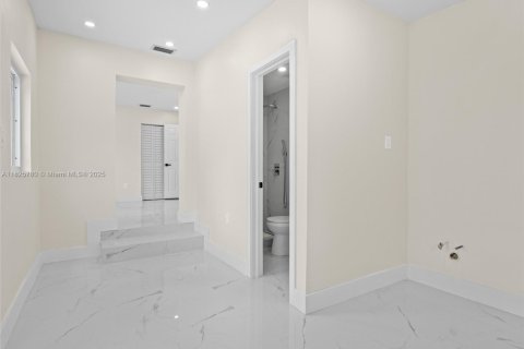 Купить виллу или дом в Майами, Флорида 3 спальни, 173.91м2, № 1794059 - фото 18