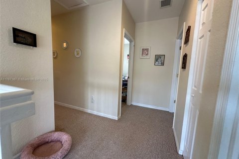 Купить виллу или дом в Хомстед, Флорида 4 спальни, 179.12м2, № 2014174 - фото 3