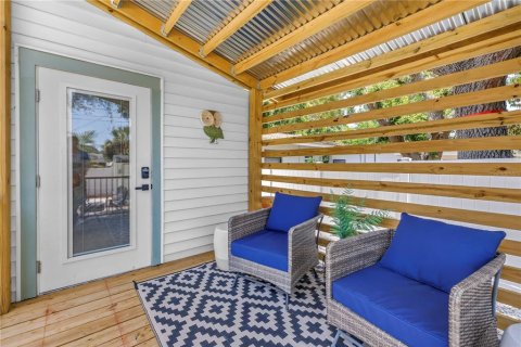 House in Saint Petersburg, Florida 3 bedrooms, 122.26 sq.m. № 1789967 - photo 26