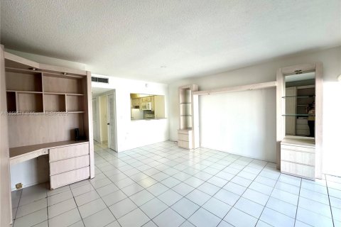 Condominio en venta en Hallandale Beach, Florida, 50.63 m2 № 1886533 - foto 16