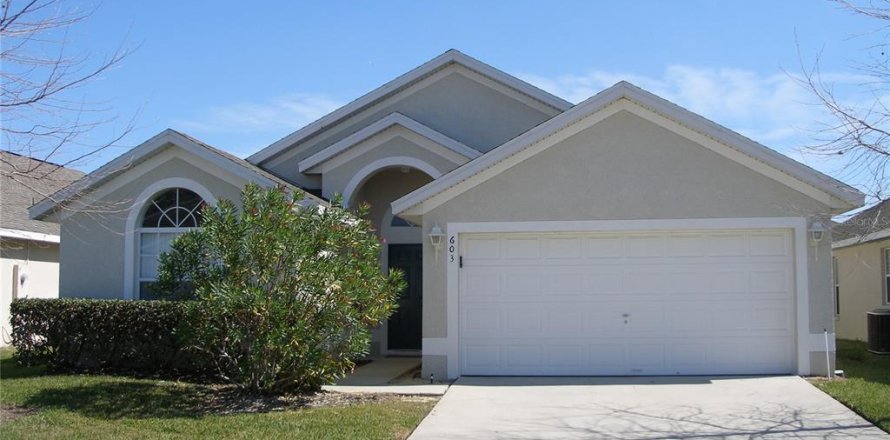 Casa en Kissimmee, Florida 3 dormitorios, 157.38 m2 № 1534109