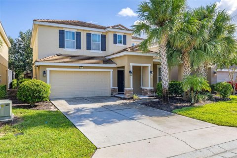 House in Davenport, Florida 5 bedrooms, 252.97 sq.m. № 2323021