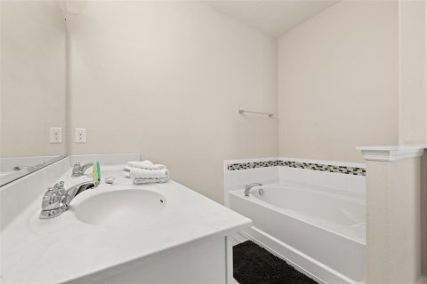 Villa ou maison à louer à Davenport, Floride: 5 chambres, 252.97 m2 № 2323021 - photo 13