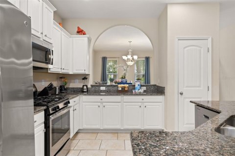 Villa ou maison à louer à Davenport, Floride: 5 chambres, 252.97 m2 № 2323021 - photo 7