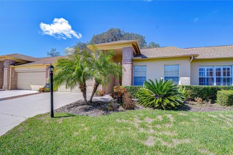 House in New Port Richey, Florida 2 bedrooms, 128.21 sq.m. № 2137828 - photo 3
