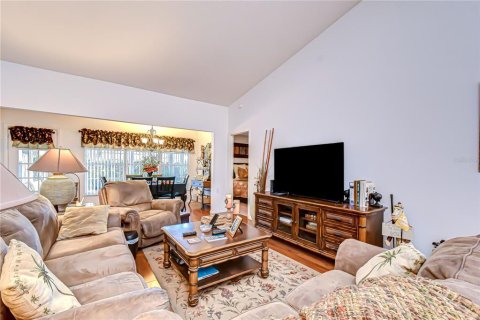 House in New Port Richey, Florida 2 bedrooms, 128.21 sq.m. № 2137828 - photo 24