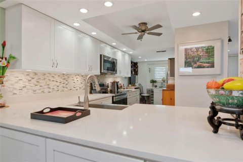 Copropriété à vendre à Seminole, Floride: 2 chambres, 118.91 m2 № 2375705 - photo 9