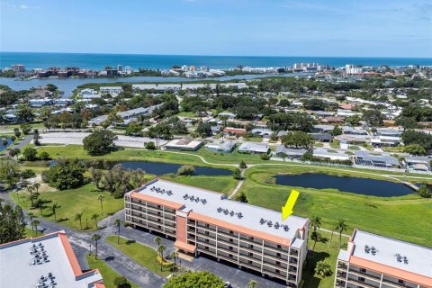 Condo à Seminole, Floride, 2 chambres  № 2375705