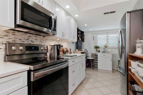 Copropriété à vendre à Seminole, Floride: 2 chambres, 118.91 m2 № 2375705 - photo 13
