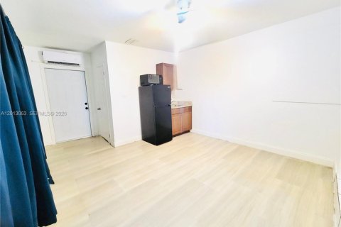 Propiedad comercial en alquiler en Hollywood, Florida, 149.67 m2 № 2085766 - foto 10