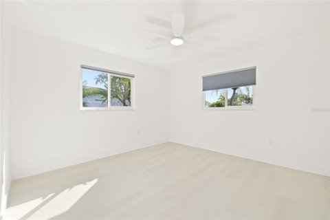 Casa en venta en Treasure Island, Florida, 3 dormitorios, 152.92 m2 № 1907598 - foto 26