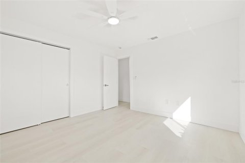 Casa en venta en Treasure Island, Florida, 3 dormitorios, 152.92 m2 № 1907598 - foto 27