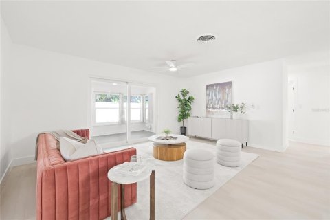 Casa en venta en Treasure Island, Florida, 3 dormitorios, 152.92 m2 № 1907598 - foto 7