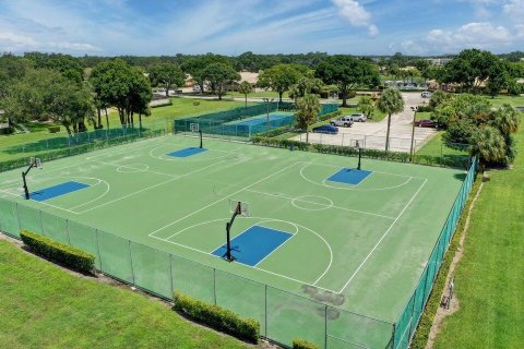 Townhouse in Palm Beach Gardens, Florida 3 bedrooms, 118.54 sq.m. № 1155919 - photo 1