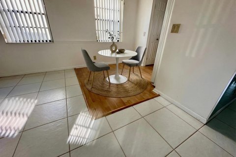 Copropriété à vendre à Boynton Beach, Floride: 2 chambres, 124.02 m2 № 2082984 - photo 13