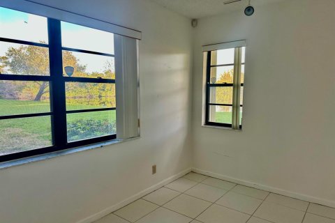 Copropriété à vendre à Boynton Beach, Floride: 2 chambres, 124.02 m2 № 2082984 - photo 17
