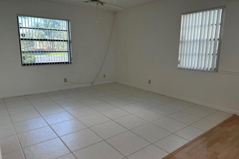 Copropriété à vendre à Boynton Beach, Floride: 2 chambres, 124.02 m2 № 2082984 - photo 7