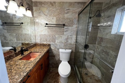 Condominio en alquiler en Miami, Florida, 3 dormitorios, 123.56 m2 № 1988850 - foto 6