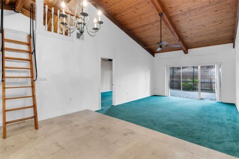 Townhouse in Miami, Florida 2 bedrooms, 113.53 sq.m. № 2003819 - photo 24