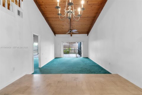 Townhouse in Miami, Florida 2 bedrooms, 113.53 sq.m. № 2003819 - photo 8